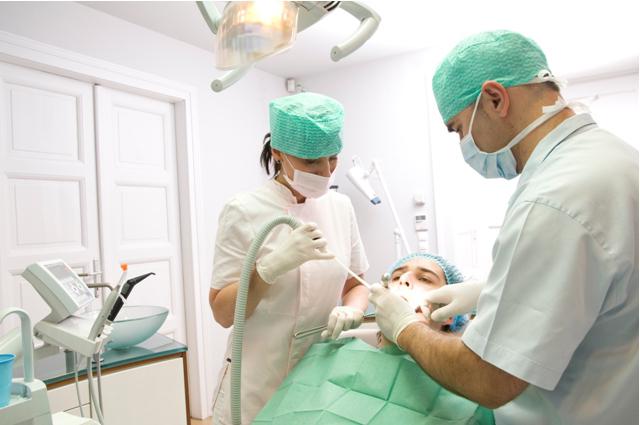 операция резекция верхушки корня зуба