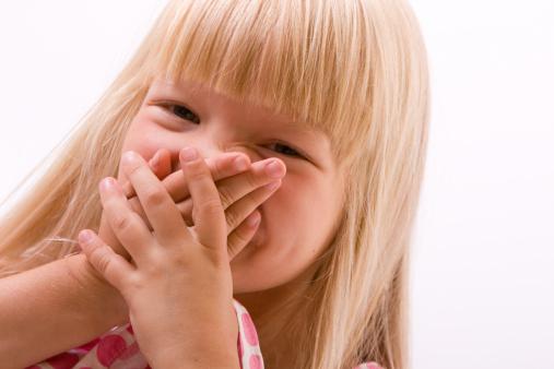 неприятный запах изо рта у ребенка 1 год