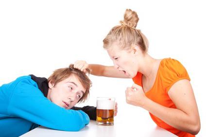 Как принудить бросить пить алкоголь 