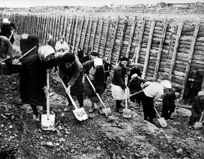 сколько длилась блокада ленинграда
