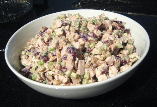 салат курица вареная ананасы