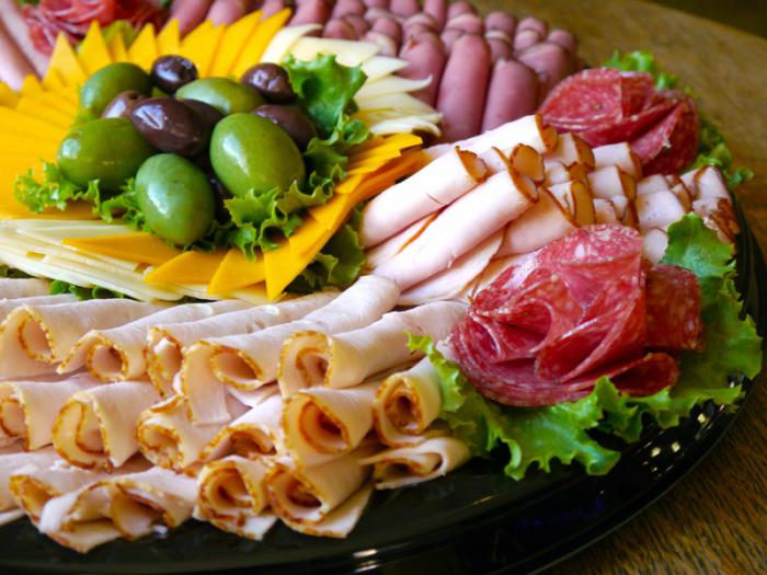 нарезка мясная праздничная