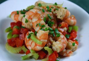 вкусное блюдо из креветок