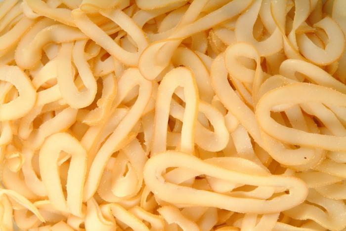 салат с копченым кальмаром салаты из морепродуктов