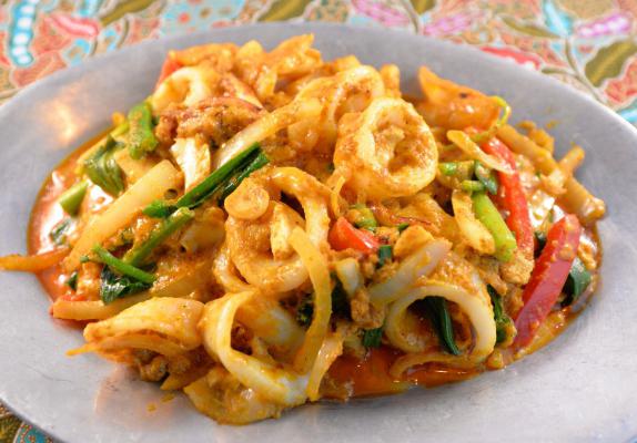 салат с копченым кальмаром пошаговый рецепт