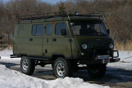 автомобиль уаз 2206