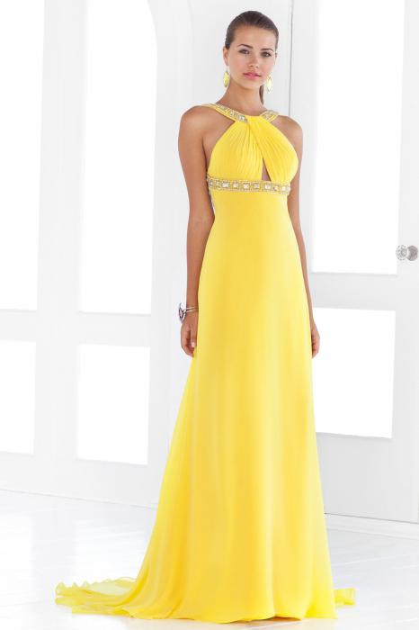 желтое платье в пол 
