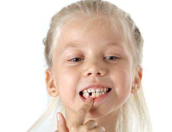 какие зубы у ребенка меняются