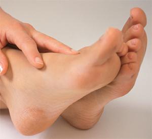 сухие мозоли на пальцах ног лечение