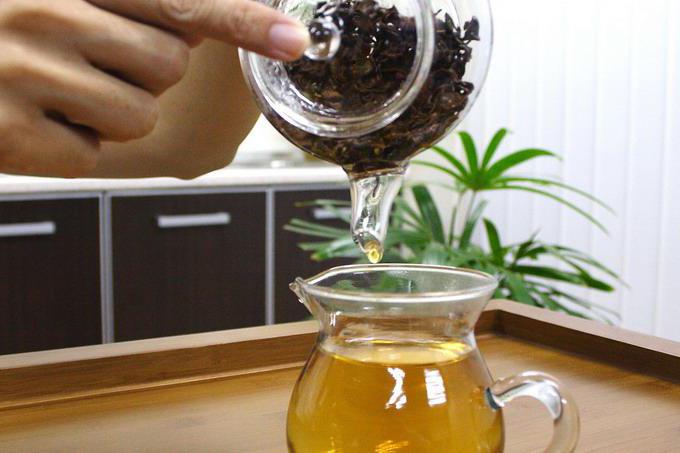 Как приготовить чай из листьев смородины