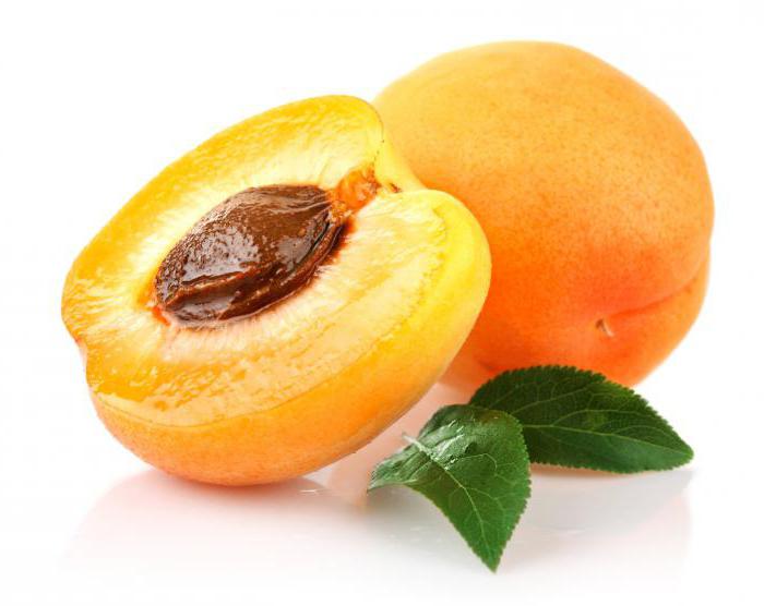 можно ли кормящей маме абрикосы и персики 