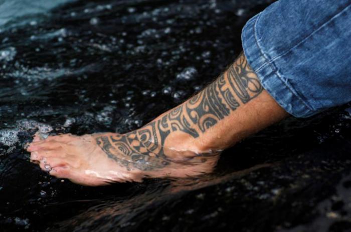 татуировки на ноге для мужчин узоры