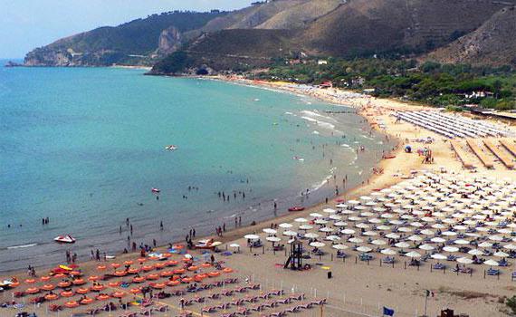 пляжный отдых в италии в августе