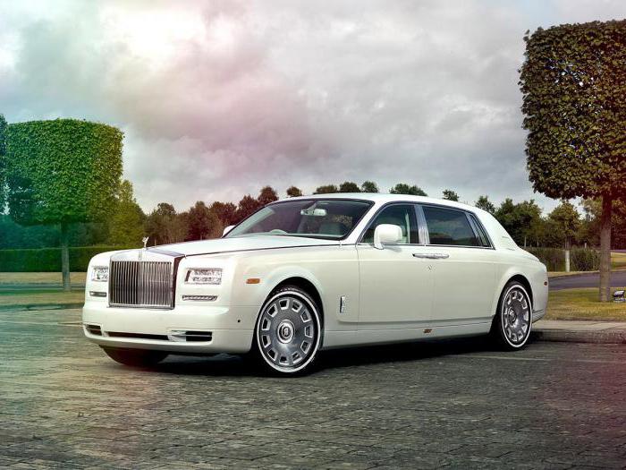 автомобиль Rolls Royce Phantom