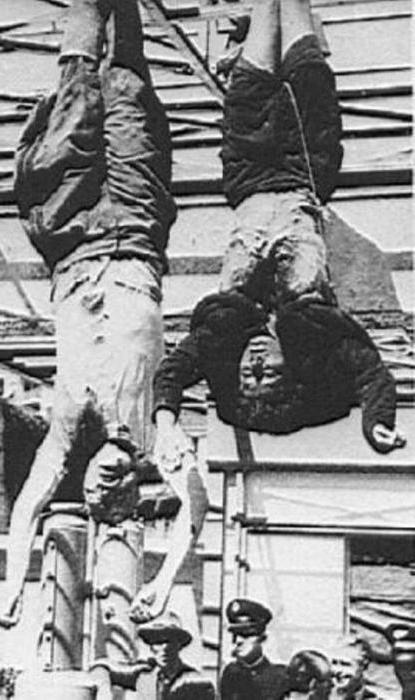 Бенито Муссолини и Гитлер 