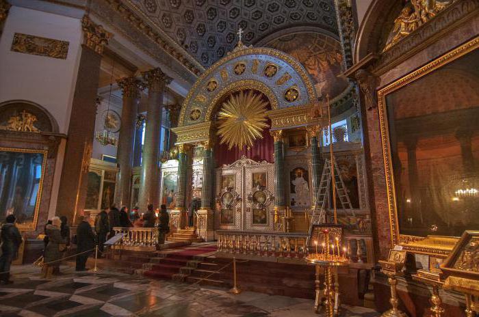Богослужение в Казанском соборе Санкт-Петербурга