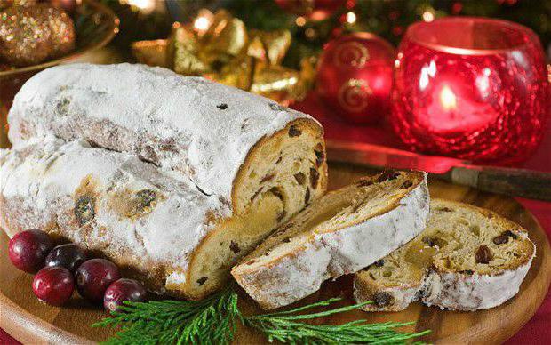 рождественский кекс с сухофруктами и орехами