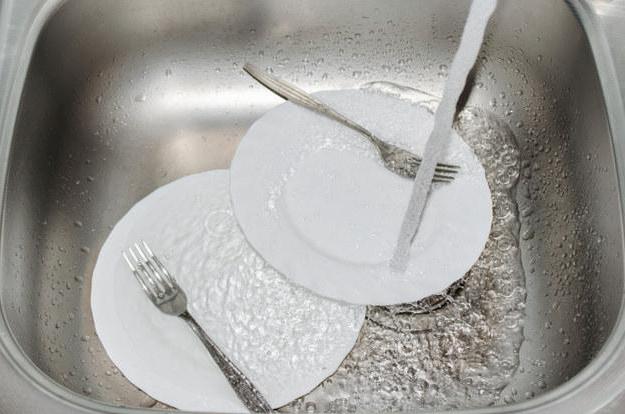 средство для мытья посуды нежные руки