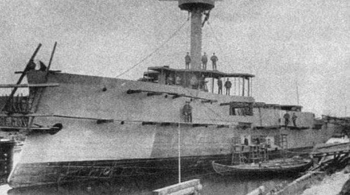 крейсер и канонерская лодка кореец