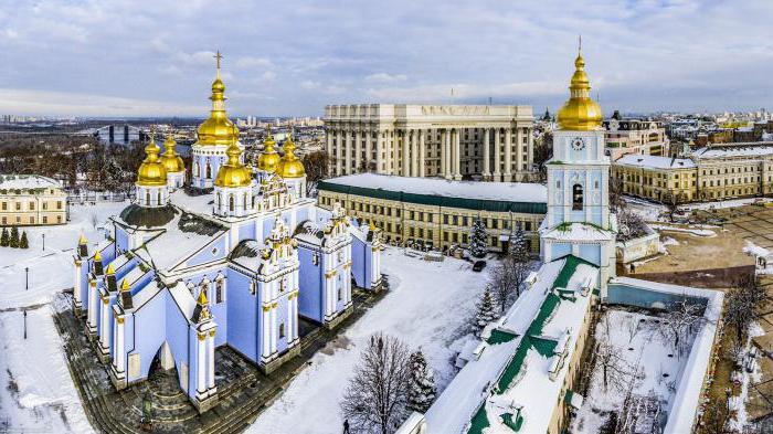 Свято-Михайловский Златоверхий собор и мужской монастырь 