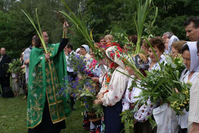 приметы на троицу для незамужних