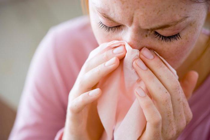 как отличить аллергию от простуды ноет челюсть