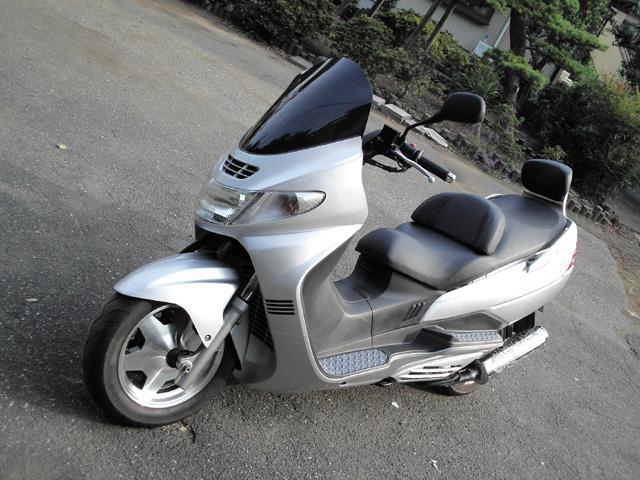 Suzuki Skywave 400