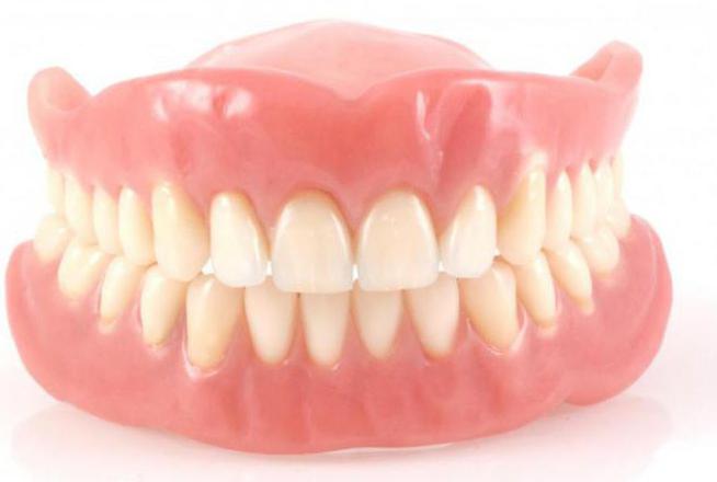 акриловые зубные протезы отзывы 