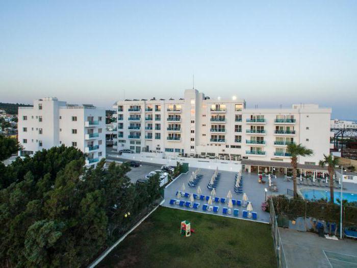 kapetanios bay hotel