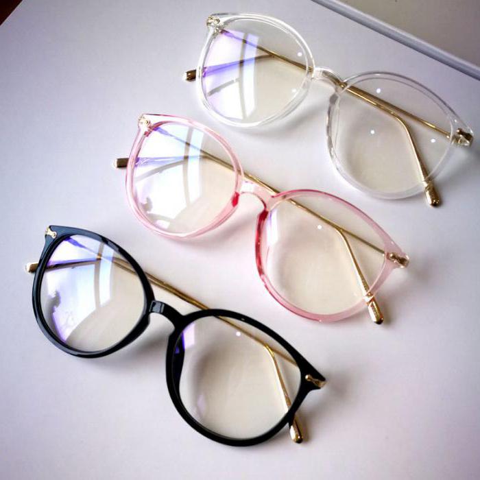 Декоративные очки с прозрачными стеклами