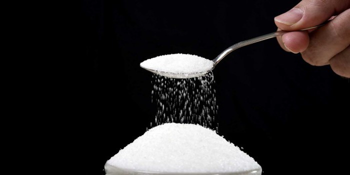 к чему рассыпать сахар