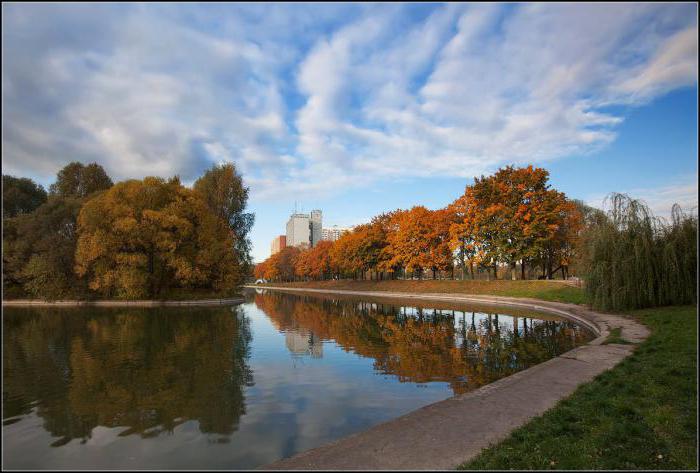 сколько парков в москве число