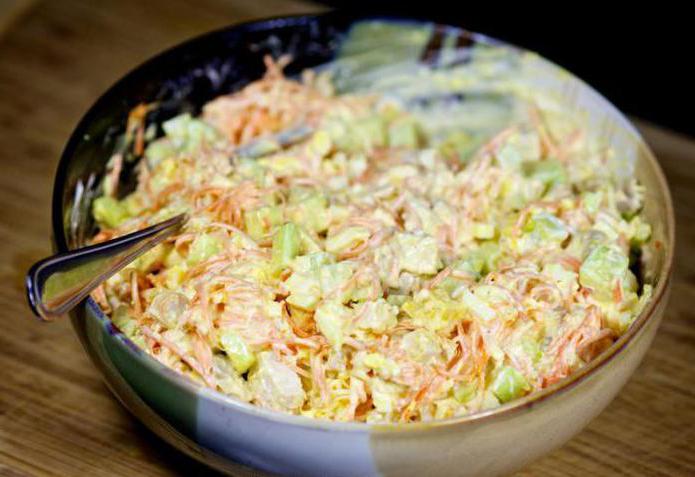 салат с чипсами и корейской морковкой рецепт