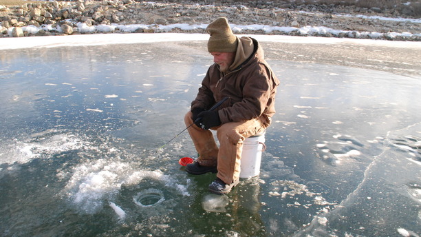 Зимняя рыбалка в Саратове на Волге