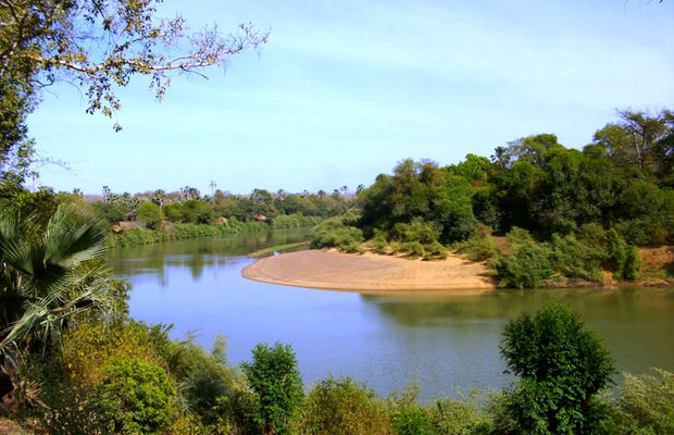 Где находится река Гамбия