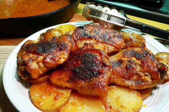 Голень куриная с картошкой в духовке - рецепт