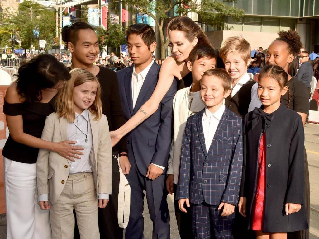 Анджелина Джоли и ее дети