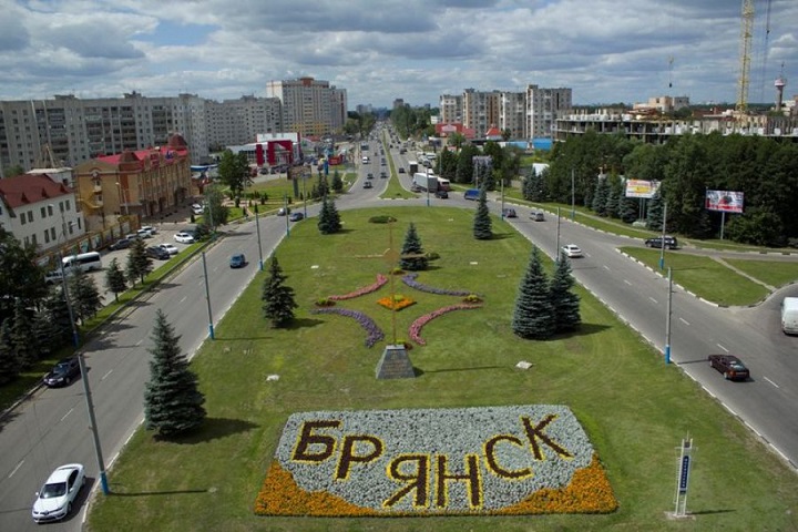 где находится брянск от столицы