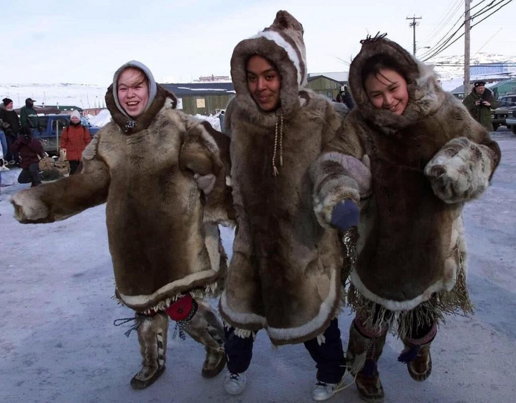 Так веселятся эскимосы в Канаде