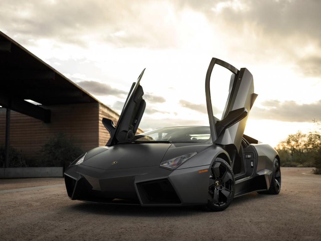 Lamborghini Reventon front
