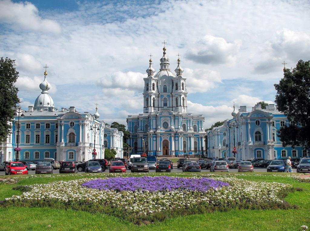 Смольный монастырь
