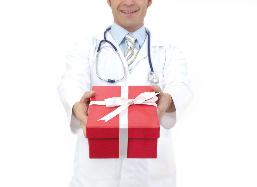 подарок для врача