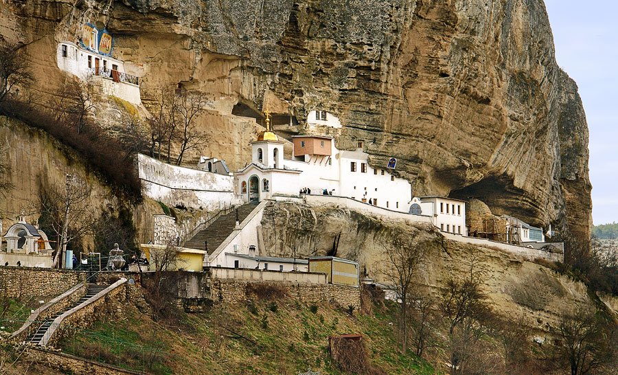 монастырь в бахчисарае