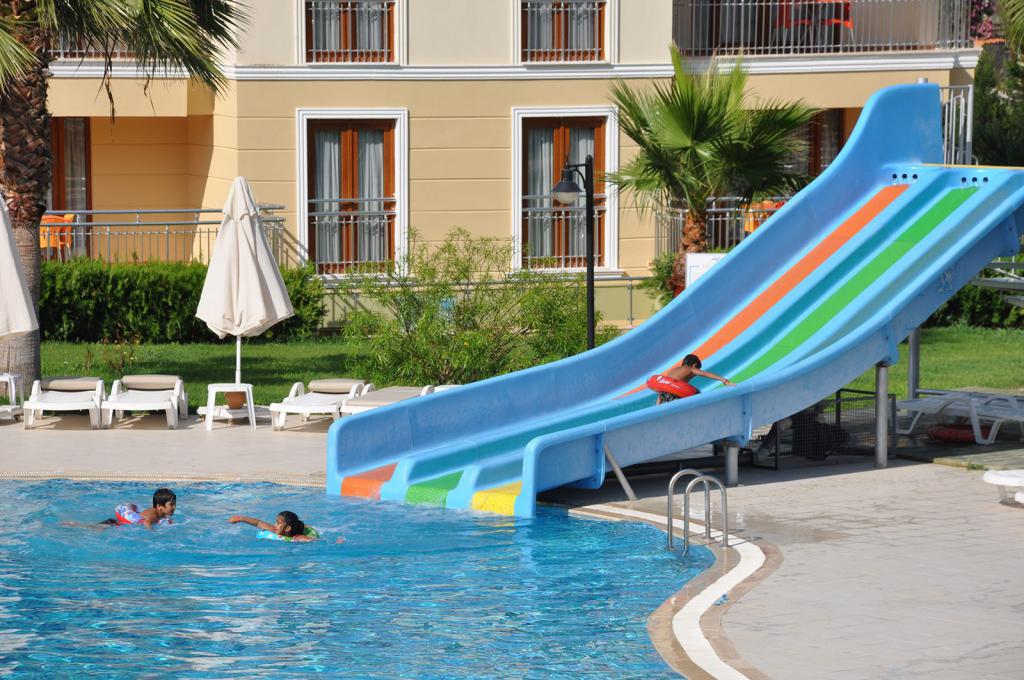 banana hotel 4 аланья