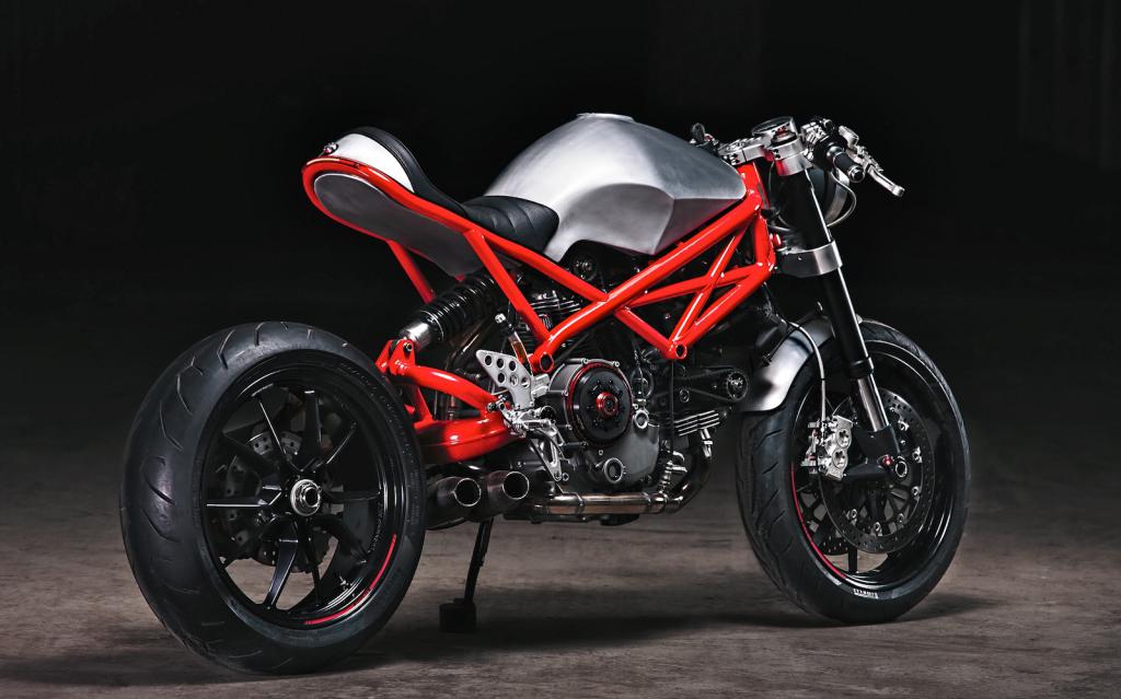 мотоцикл ducati monster