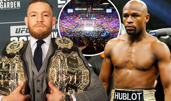 Connor McGregor vs Floyd Mayweather на боксерском ринге