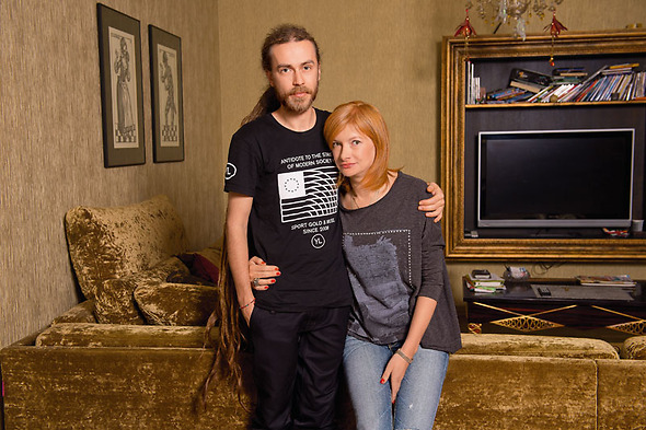 Децл и его мать