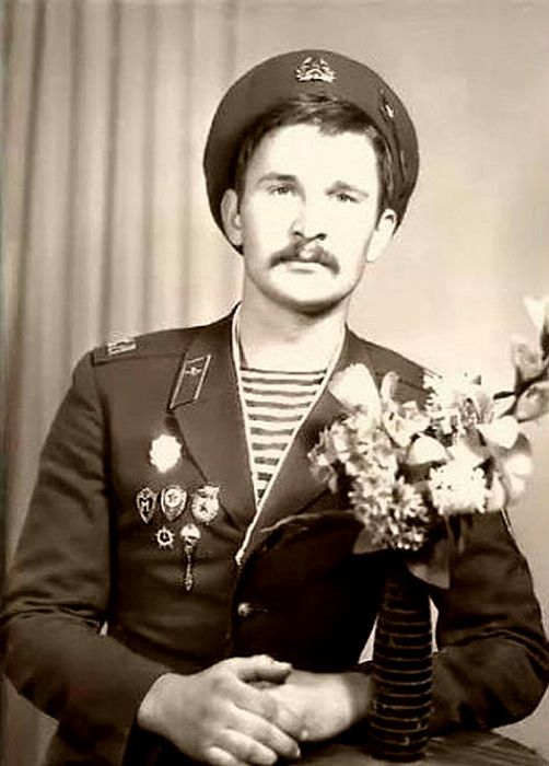 Федор Добронравов во время службы в армии