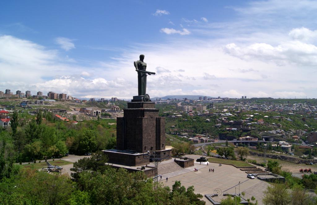 Монумент "Мать-Армения"