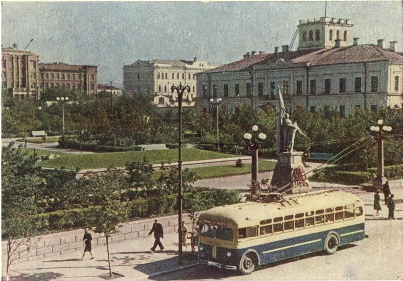 Город в Советское время